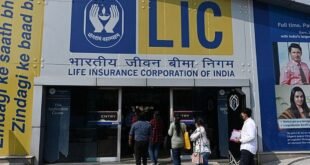 LIC Receives ₹21,740 Crore Income Tax Refund, Yet Awaits ₹3,700 Crore; Faces Share Price Fluctuations