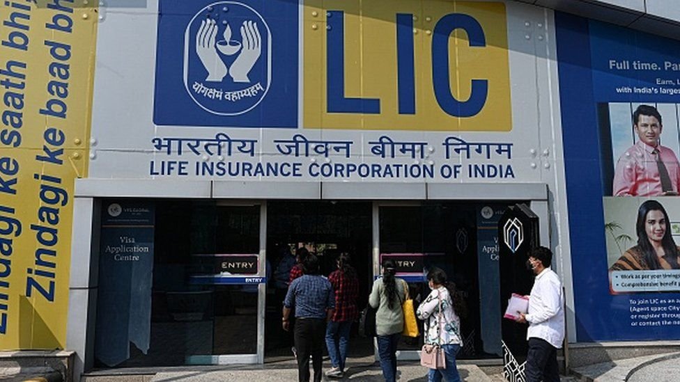 LIC Receives ₹21,740 Crore Income Tax Refund, Yet Awaits ₹3,700 Crore; Faces Share Price Fluctuations