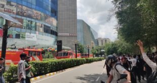 Noida: DLF Mall of India Evacuated After Hoax Bomb Threat