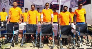 Free Wheelchair Service at Maha Kumbh:Devotees Say, "Thank You!"