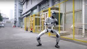 China’s ‘Kung Fu’ Robot Stuns with Incredible Moves, Video Goes Viral